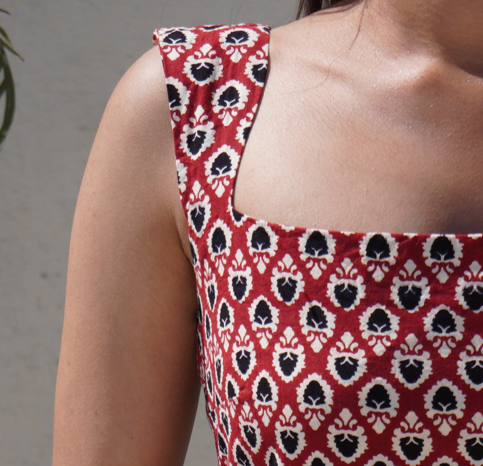 MRUTTHIKA SQUARE NECK KURTI