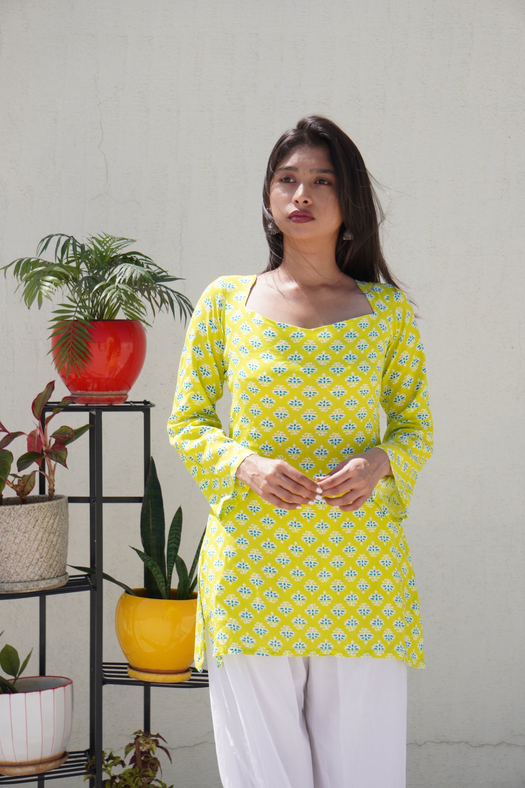 NAIDILE SLEEVED KURTI