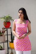 GULABI SQUARE NECK KURTI